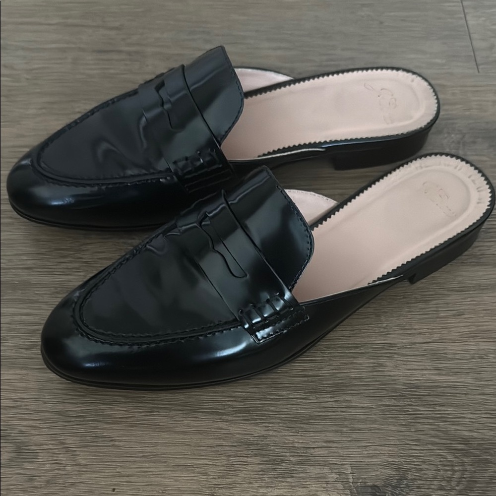 J. Crew Black Leather Mules Classic Slip-On Design -US7.5